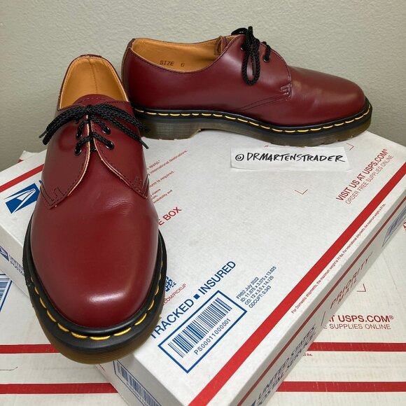 90's Vintage ENGLAND gibsons Wmns sz 8 shoes Dr. Martens 1461 cherry red oxblood - Picture 3 of 16